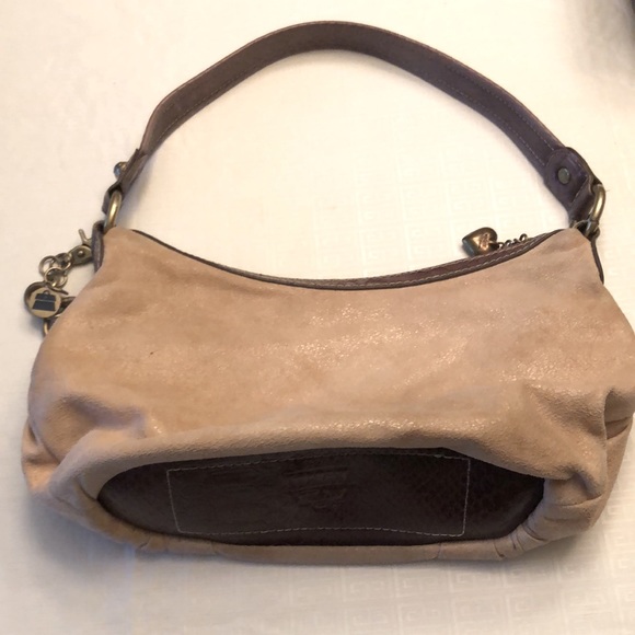 Kathy Van Zeeland cute little purse with key chain - Picture 4 of 12